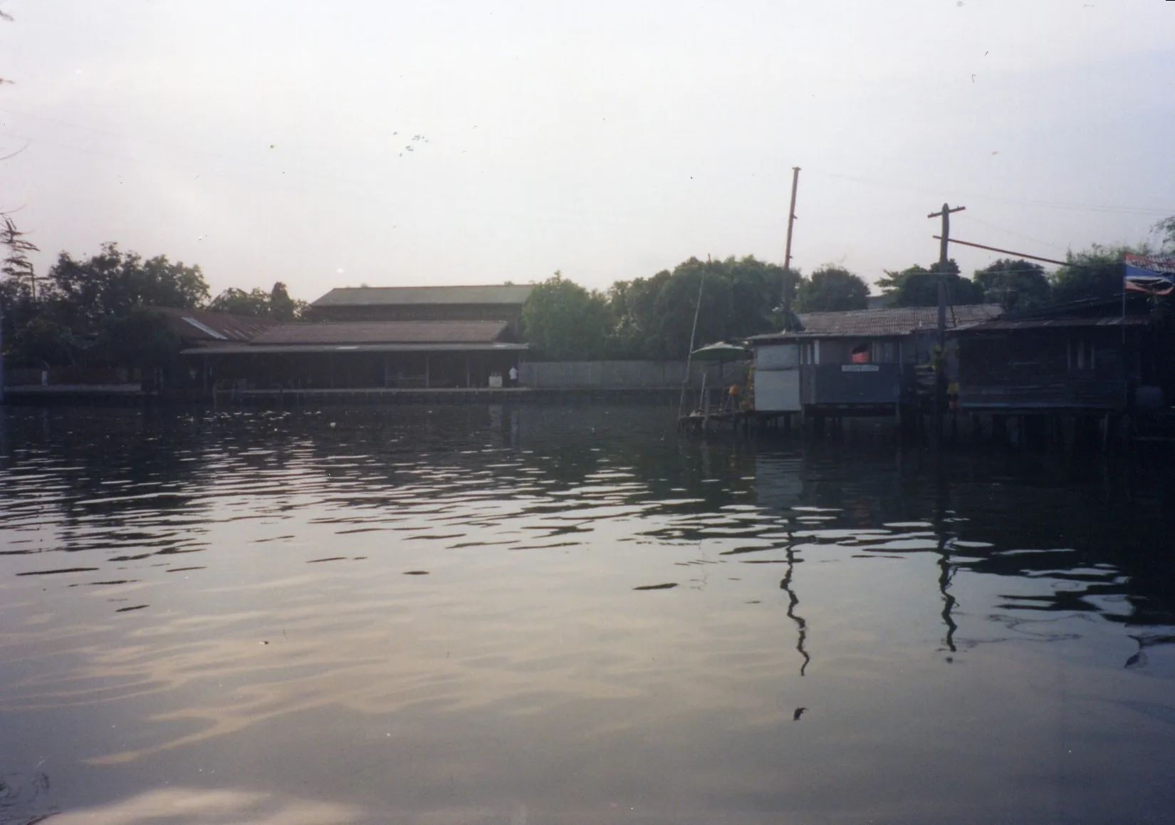 Wat Mahabut — Kuil Mae Nak Phra Khanong